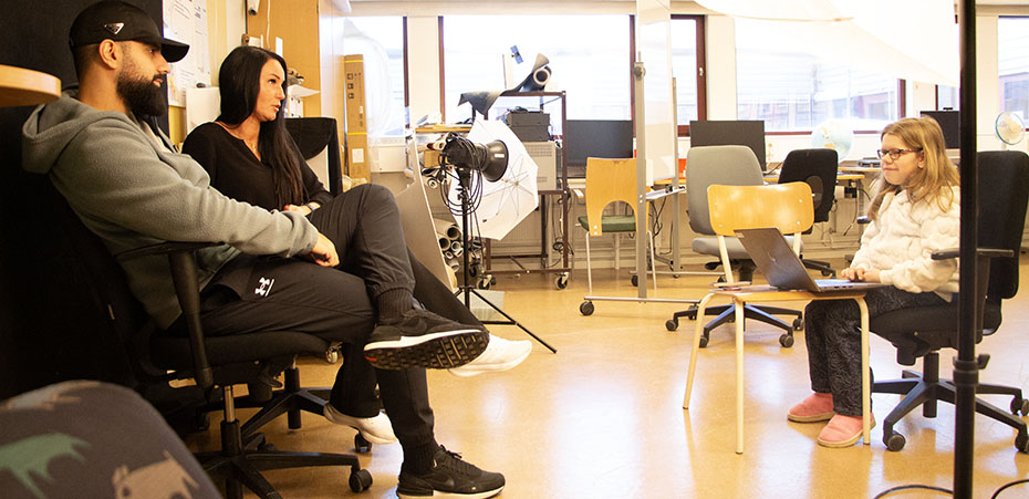 Tryghetsv&auml;darna Sandra Nilisse och Haidar Bejan intervjuas av mig.